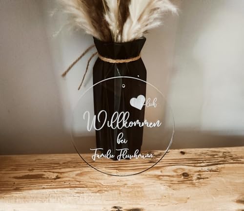 Herzlich Willkommen bei Familie | Schild aus Acryl | personalisiertes Türschild | Acrylglasscheibe | Türkranz | Rund | Geschenkidee