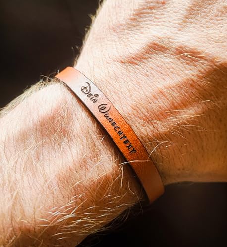 BigTrend24 Echt-Leder-Armband personalisierbar - Dein Wunschtext - braun - Kürzbar - Spruch - Geschenkidee - 9mm