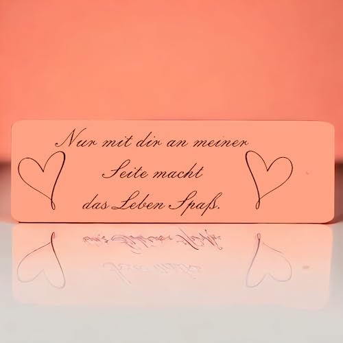 BigTrend24 Schlüsselanhänger mit Gravur - Nur mit dir an meiner Seite - Herz mit Spruch - Kunststoff in 10 verschiedenen Farben - 80x25mm