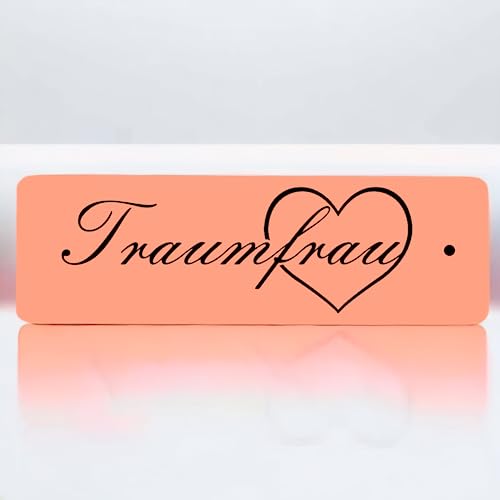 BigTrend24 Schlüsselanhänger mit Gravur - Traumfrau - Herz mit Spruch - Kunststoff in 10 verschiedenen Farben - 80x25mm
