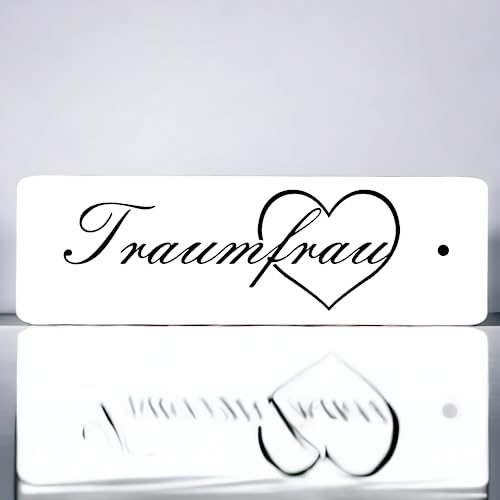 BigTrend24 Schlüsselanhänger mit Gravur - Traumfrau - Herz mit Spruch - Kunststoff in 10 verschiedenen Farben - 80x25mm