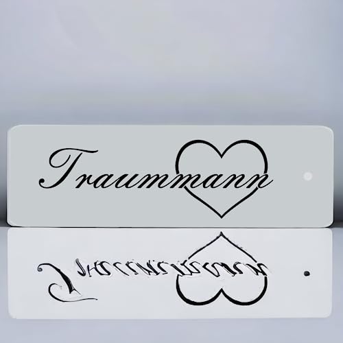 BigTrend24 Schlüsselanhänger mit Gravur - Traummann - Herz mit Spruch - Kunststoff in 10 verschiedenen Farben - 80x25mm