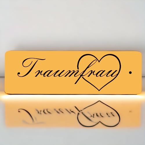 BigTrend24 Schlüsselanhänger mit Gravur - Traumfrau - Herz mit Spruch - Kunststoff in 10 verschiedenen Farben - 80x25mm